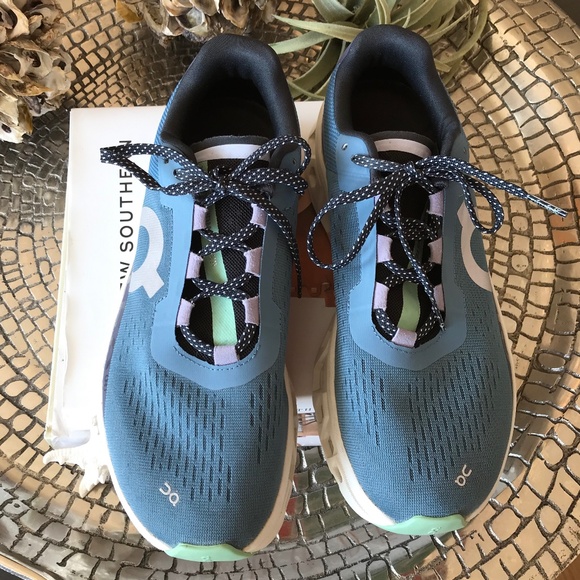 HOT RN ⚡️ CLOUD MONSTER DUST VAPOR - Picture 4 of 11